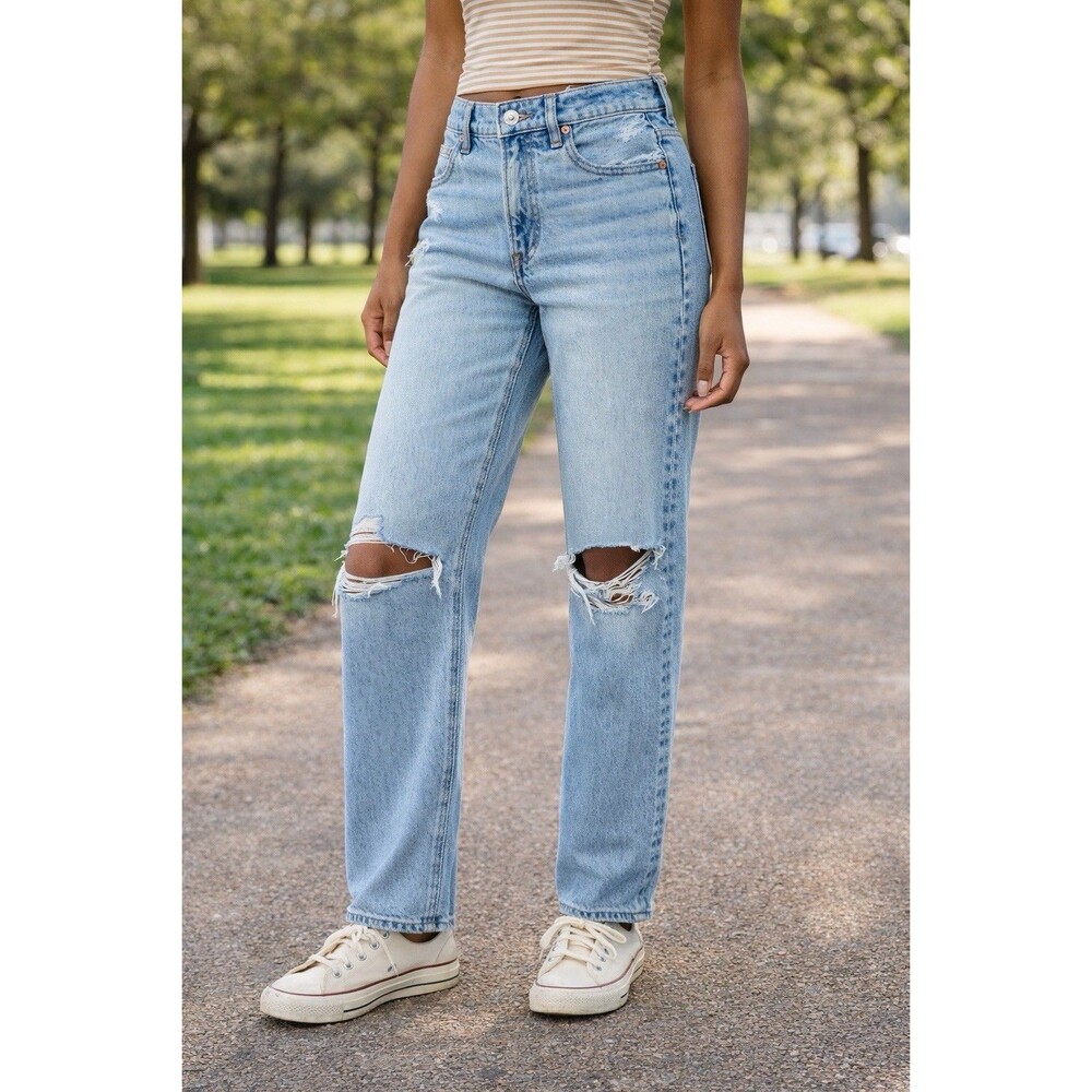 American Eagle Singrid High Waisted Jean Stovepipe Women’s 10 Short Light Wash